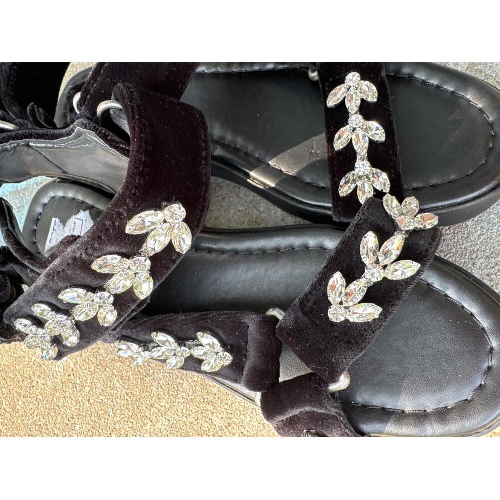 Aerosoles Black Velvet Jeweled Sandals Size 7.5 – Chunky Sole LIKE NEW - Picture 2 of 5